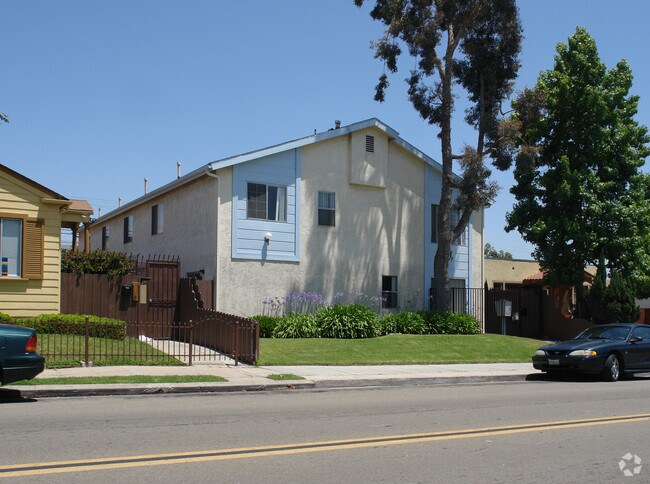 Primary Photo - 3217 30th St