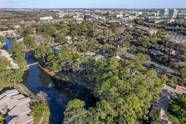 Building Photo - Fully Renovated 2-Bedroom Condo—Just 1 Mile from Universal!