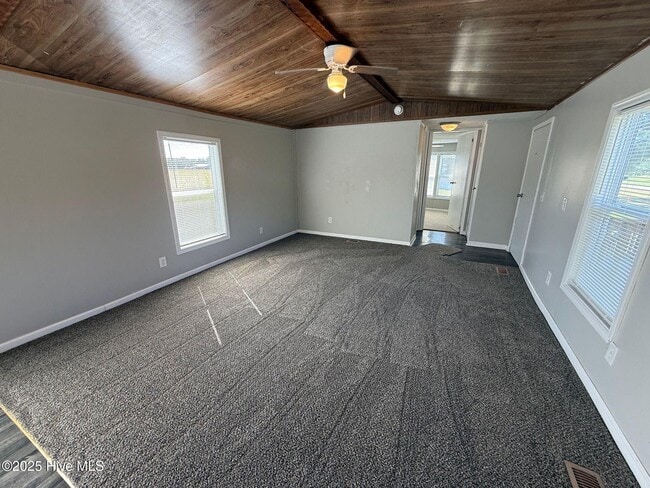 Building Photo - 122 Osage Ln