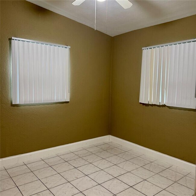 Building Photo - 5715 Elon Dr