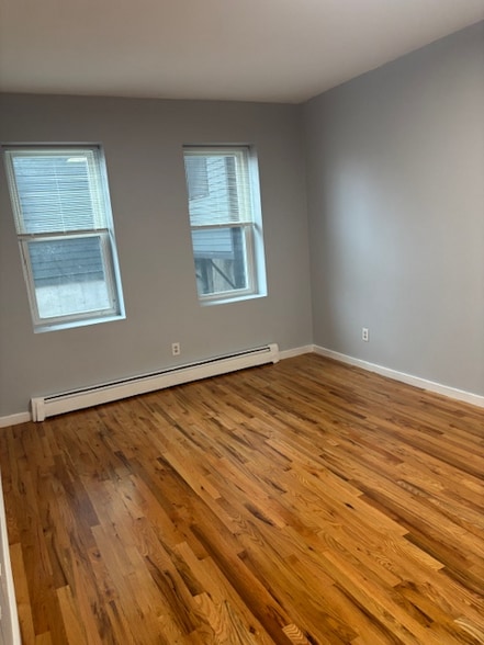 Building Photo - 80 Orleans St