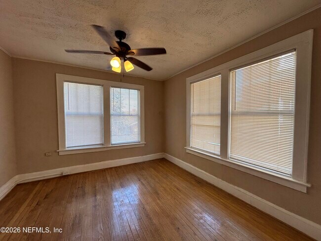 Building Photo - 2623 College St