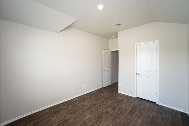 Building Photo - 14086 Sharktooth Hill Ln