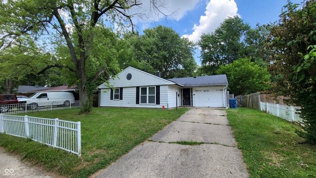 Primary Photo - 4131 Mellis Dr