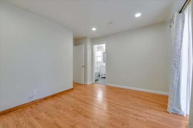 Building Photo - 2651 Poplarwood Way