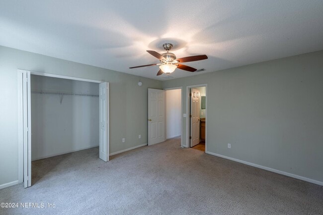 Building Photo - 807 Scrub Jay Dr