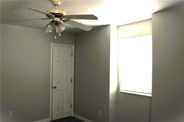 Building Photo - 3308 Delaware Ave