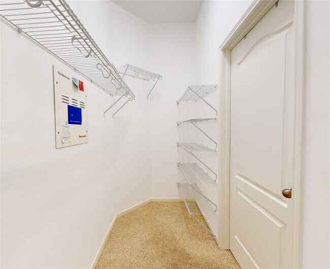 Building Photo - 3918 E Auden Cir
