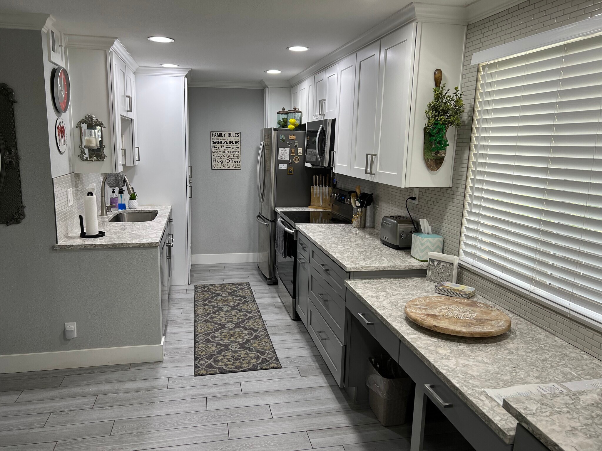 kitchen - 7625 E Camelback Rd