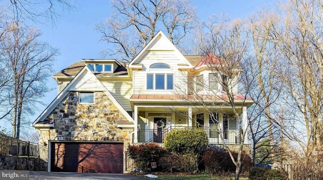 Building Photo - 5922 Chesterbrook Rd
