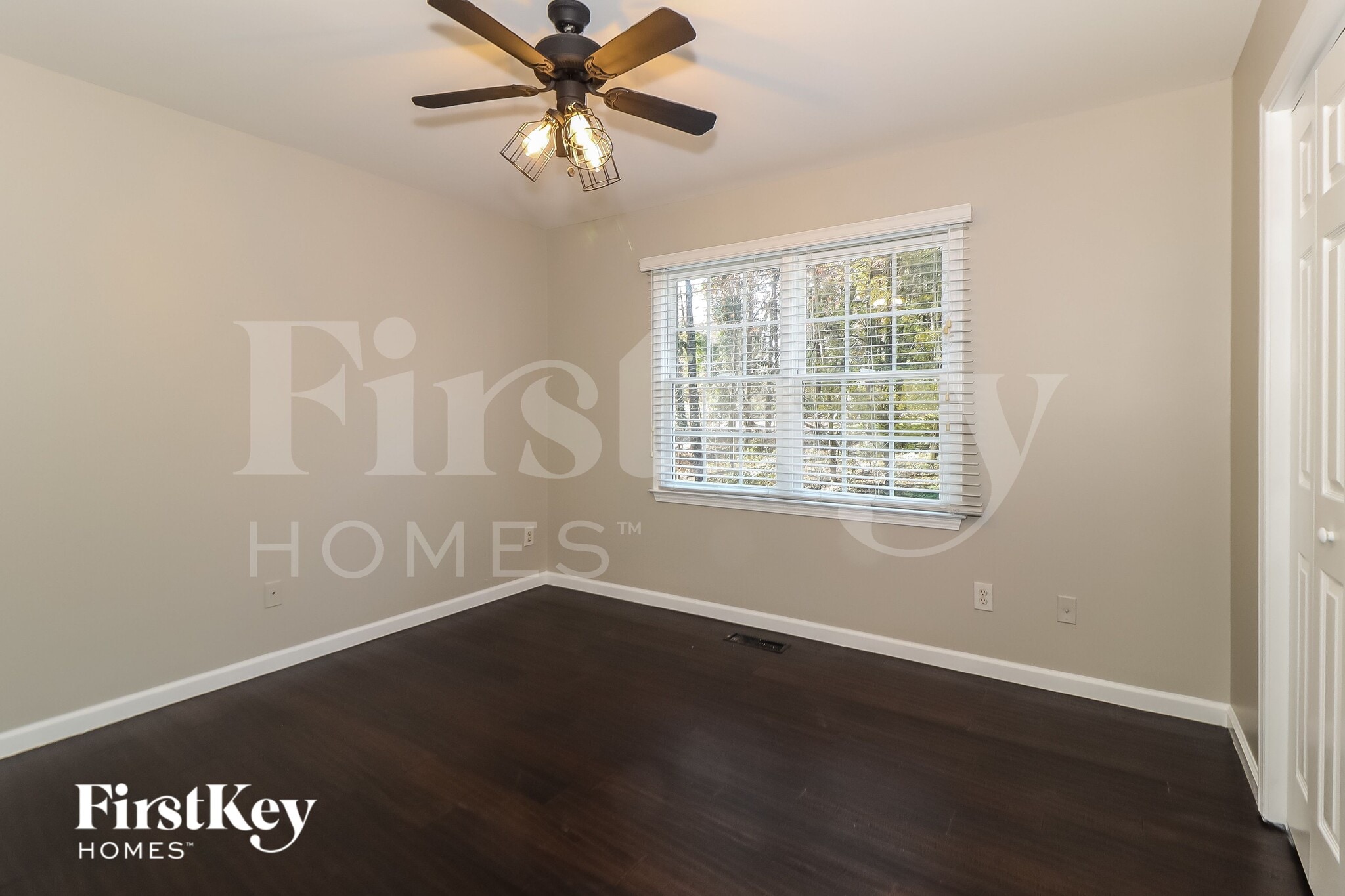 Building Photo - 189 Michael St