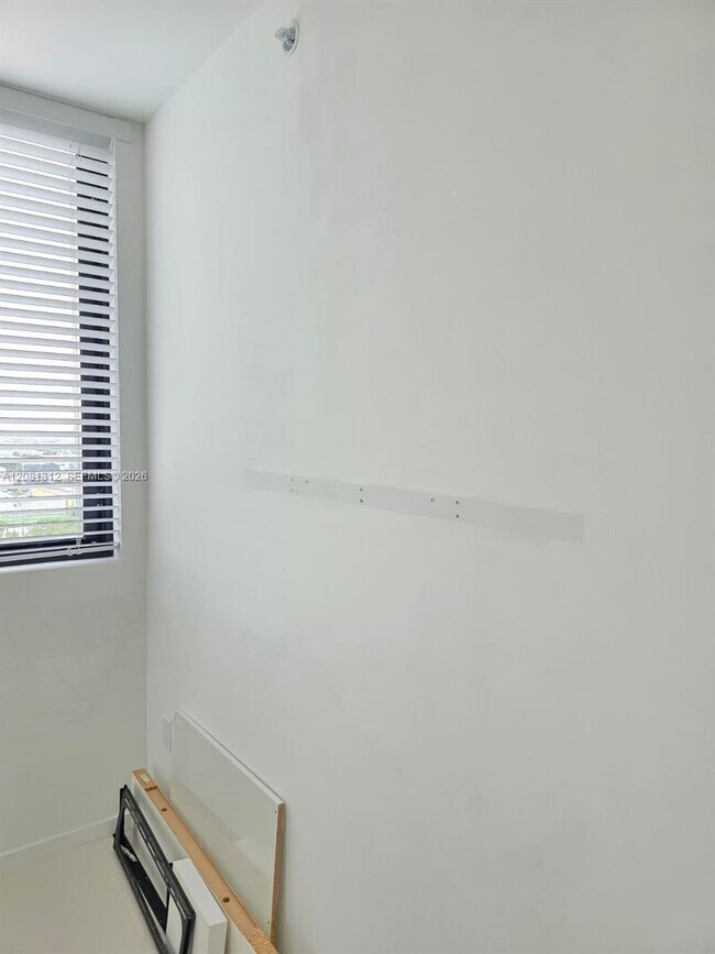 Building Photo - 5300 Paseo Blvd