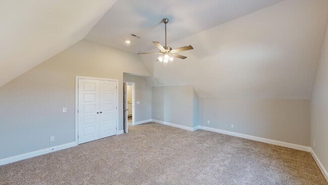Building Photo - **COMING SOON** BEAUTIFUL-5 Bedroom for Rent!