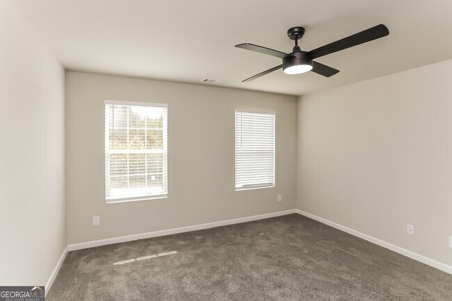 Building Photo - 118 Mineral Springs Ln