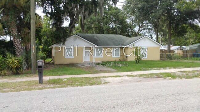 Building Photo - 7923 Berry Ave