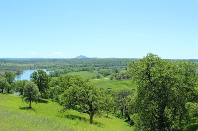 Building Photo - Lake California Home for Rent | Gated Community, Lake Access, River Access, Garage