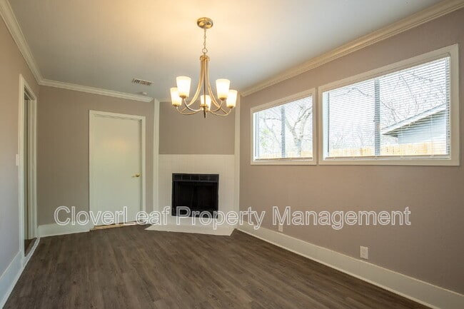 Building Photo - 2719 Gunsmoke Dr