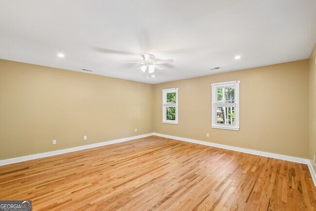 Building Photo - 2799 Brookcliff Landing NE