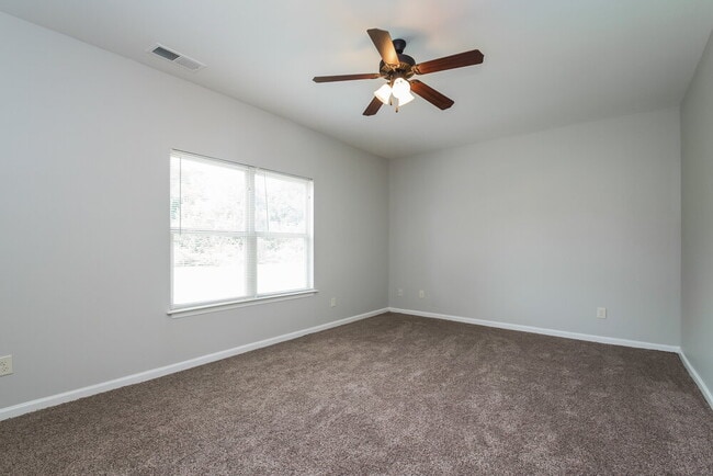 Building Photo - 73 Hamil Ct NW