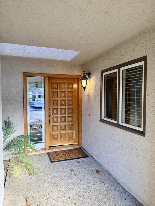 Building Photo - 38441 Oaktree Loop