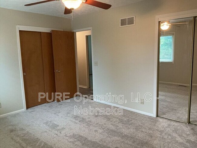 Building Photo - 6408 N 79th Ave