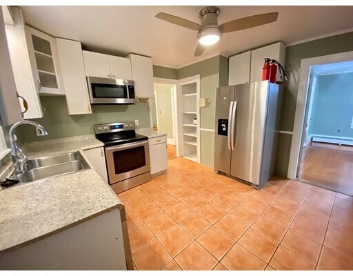 Building Photo - 125 Broadway