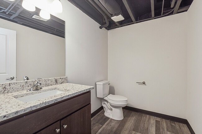 Building Photo - 64 Olympus Dr