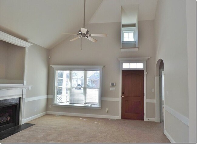 Building Photo - 3001 Canal Dr NW