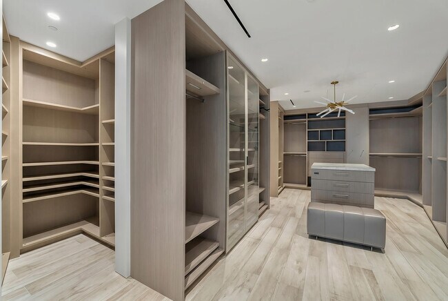 Building Photo - 9001 Collins Ave