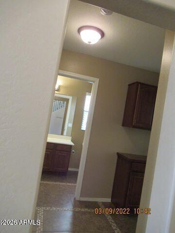 Building Photo - 3928 E Parkview Dr