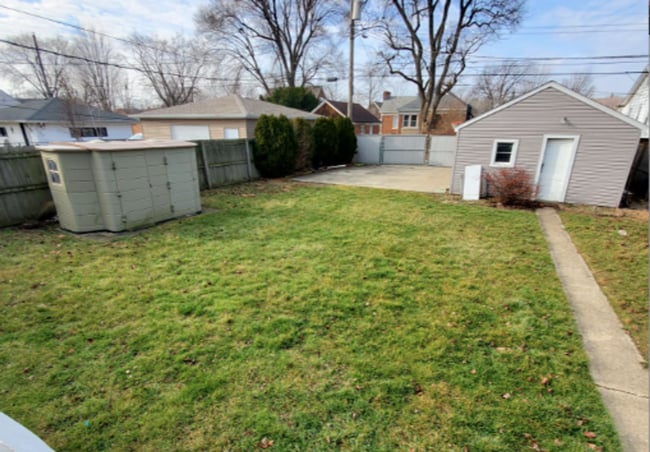 Building Photo - 3 Bedroom Hammond Home