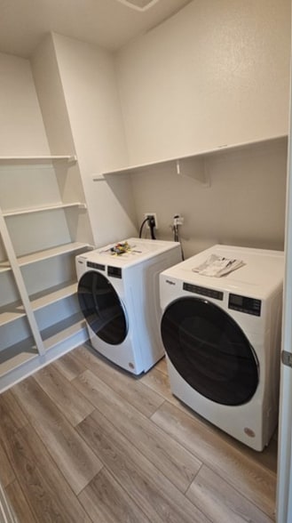 Building Photo - 40430 Melrose Dr