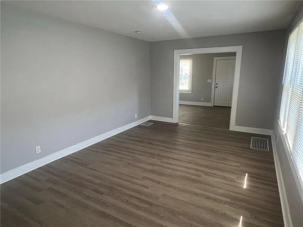 Building Photo - 2430 Indianapolis Ave