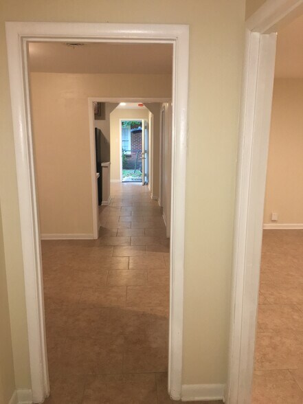Building Photo - 3016 Jacob Dr