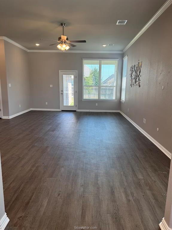 Building Photo - Southern Point Subdivision with Pool, Basketball and Pickleball. Includes washer and dryer in the...