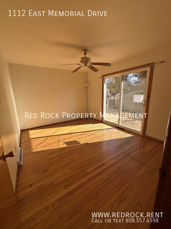 Building Photo - 1112 E Memorial Dr