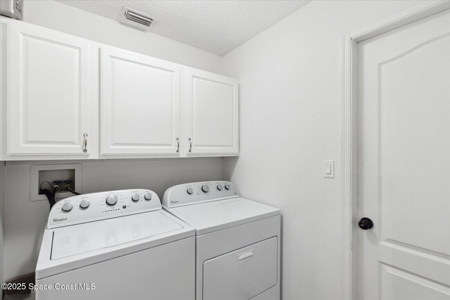 Building Photo - 1227 Winding Meadows Rd