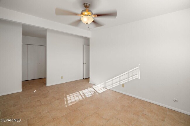 Building Photo - 5313 Bastille Ave