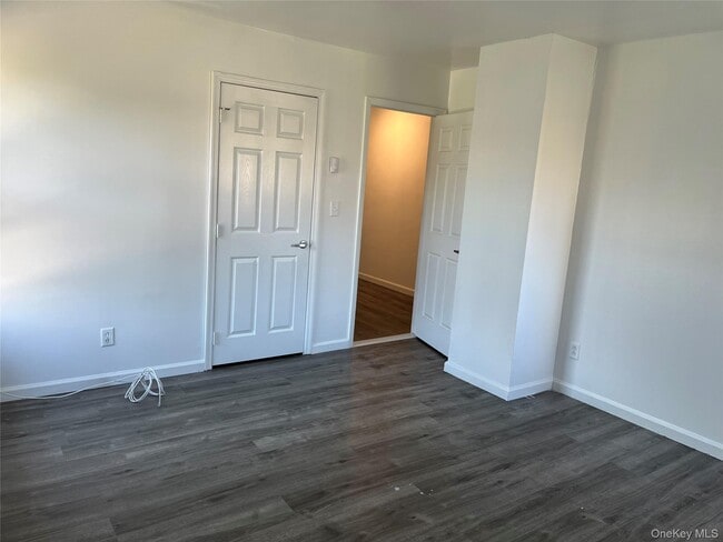 Building Photo - 310 Browns Rd