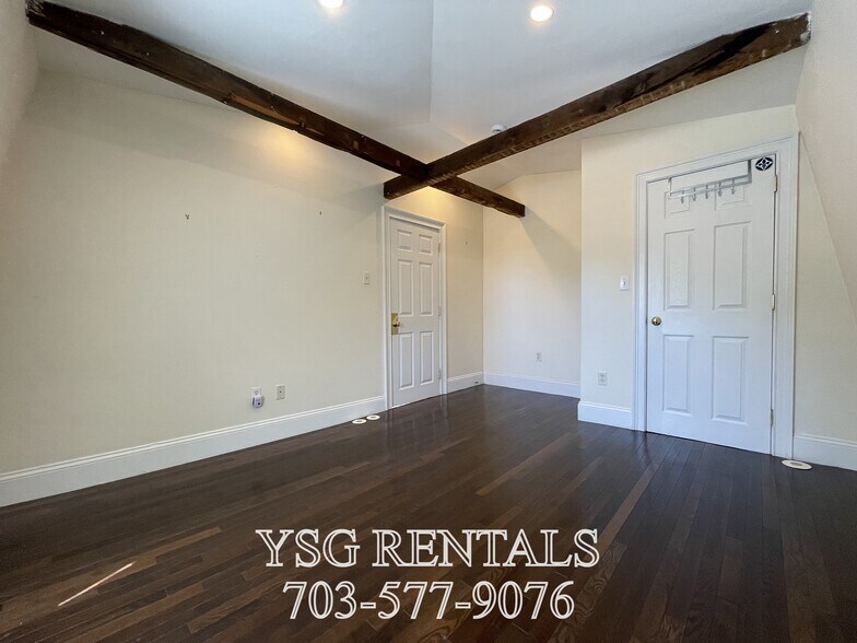 Building Photo - 8 Alleghany St