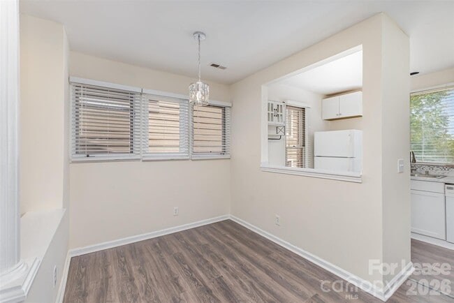 Building Photo - 1101 E Morehead St