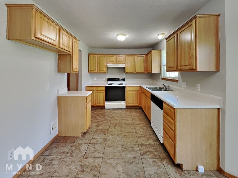 Building Photo - 419 S Sherwood Ave