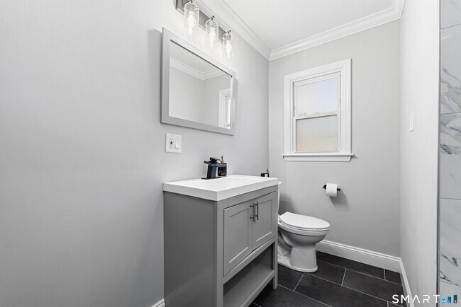 Building Photo - 130 D'Eramo Pl