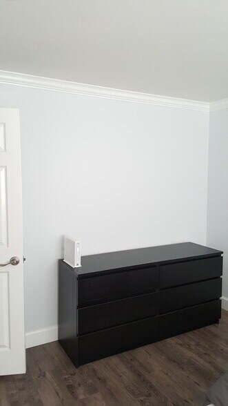 Building Photo - 4255 33rd St