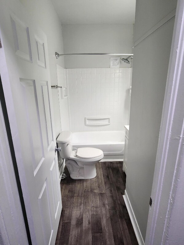 Building Photo - 1143 Chesapeake Ave