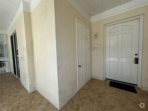 Building Photo - 3705 54th Dr W