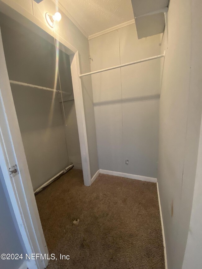 Building Photo - 13007 Atomic St