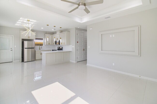 Building Photo - What an amazing apartment in Mission!!! Luxury apartment for Rent