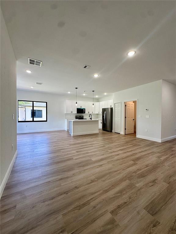 Building Photo - 3160 S San Mateo Dr