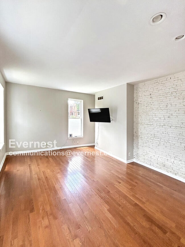 Building Photo - 1806 Rutger St